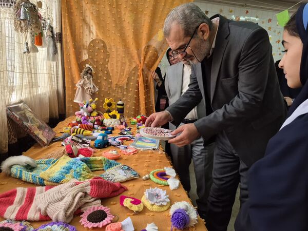 هفته ماها، فرصتی برای درخشش استعدادهای هنری دانش‌آموزان دبیرستان شهید همت