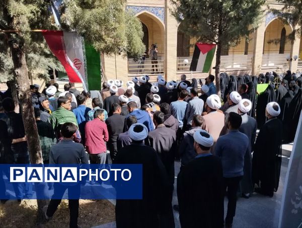 اجتماع روحانیون و طلاب حوزه علمیه خراسان شمالی در محکومیت اسرائیل و ترور  شهید سید حسن نصرالله 