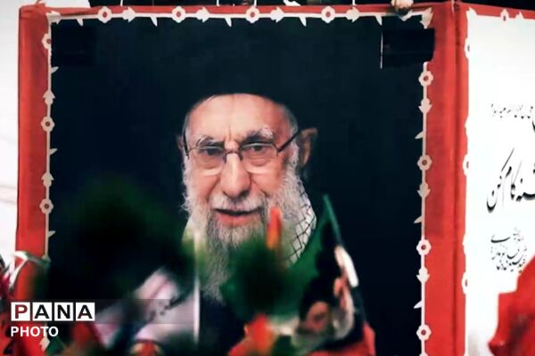 تشییع رهبر شهید انقلاب در کربلای معلی