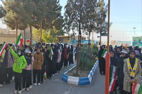 گرامیداشت ۱۳آبان ماه  در مدرسه شهید مجید دهنوی  نیشابور