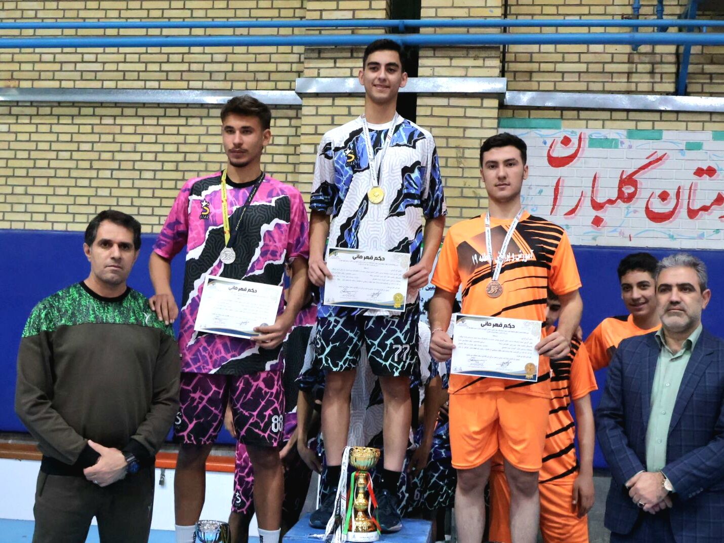 میزبانی مسابقات هفت‌سنگ گامی مؤثر در ترویج نشاط و احیای بازی‌های بومی‌ـ‌محلی است