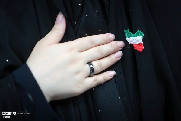 مراسم تجلیل از قهرمانان والیبال دانش‌آموزی ایران