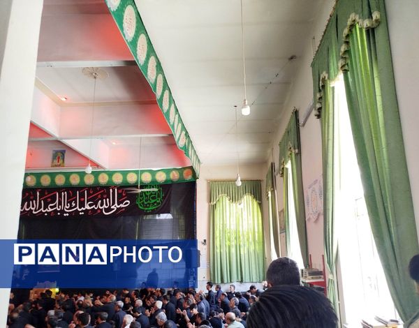 مراسم ظهر تاسوعا حسینی در مسجد شهدای گمنام 