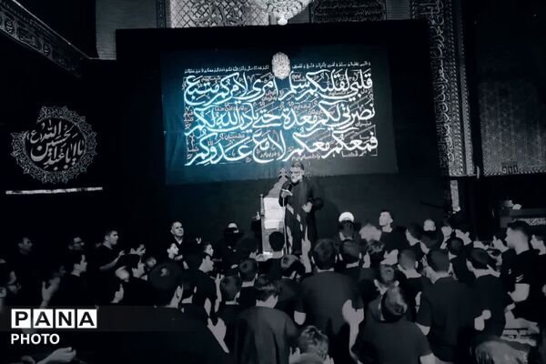 از کوچه‌های محرم تا میدان عاشقی؛ نوجوانان در مسیر پرچم‌داری امام حسین(ع)
