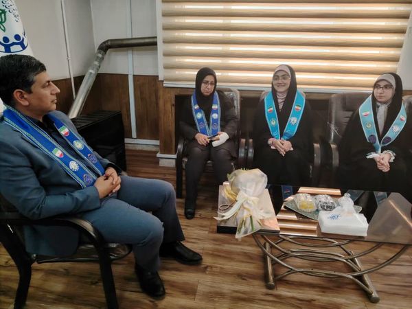 دیدار دانش‌آموزان پیشتاز با مدیر سازمان دانش‌آموزی خراسان رضوی