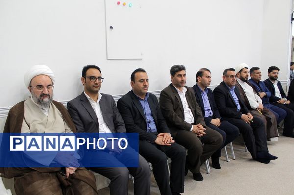 دیدار دانش‌آموزان دوره شهید علم‌الهدی با نماینده ولی فقیه در خوزستان