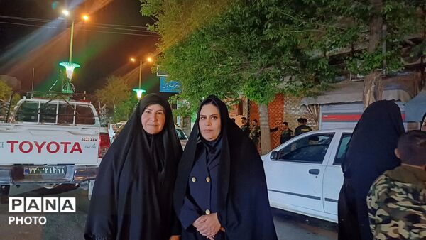 حضور پرصلابت مردم کوهدشت در اجتماع شبانه جلوه‌ای از همبستگی و بصیرت