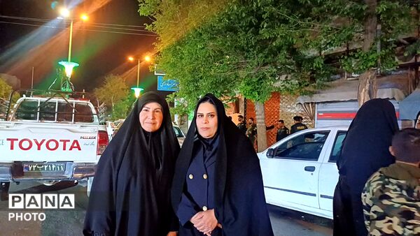 حضور پرصلابت مردم کوهدشت در اجتماع شبانه جلوه‌ای از همبستگی و بصیرت