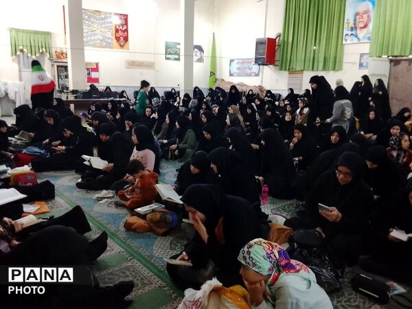 مراسم شب قدر در مسجد شهدای گمنام 