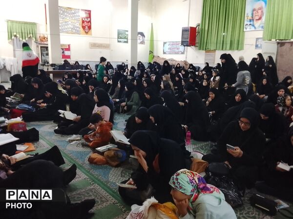  مراسم شب قدر در مسجد شهدای گمنام 