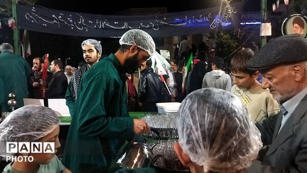 برای هفتاد و دومین بار چایخانه فاطمه الزهرا میزبان وطن دوستان نیشابوری 