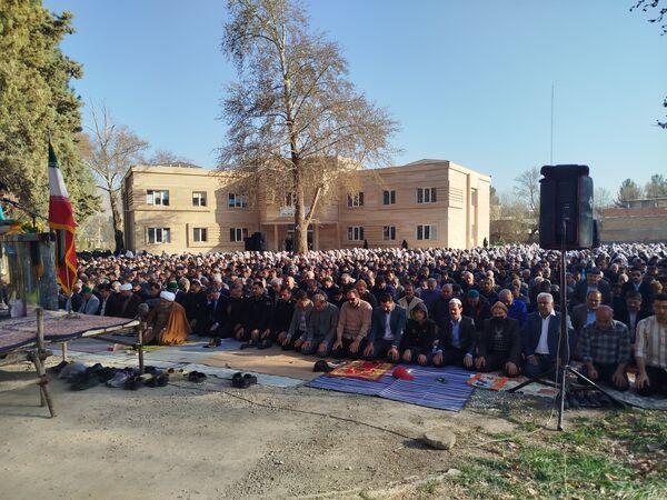 برگزاری نماز عید فطر در باغ ملی آشخانه