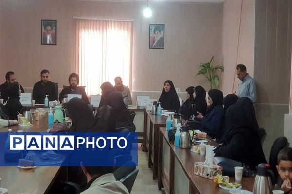 جلسه بصیرت افزایی 9 دی معاونین پرورشی رودهن