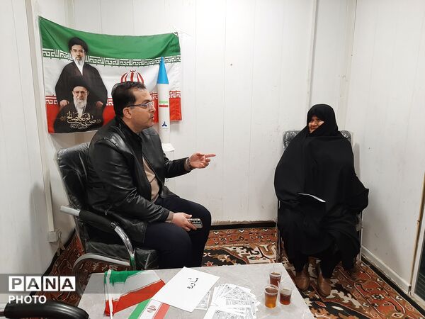 پویش «با هم قوی‌تر شویم»  در میدان ۱۵ خرداد