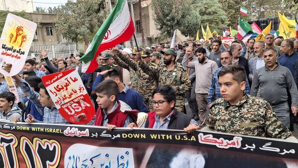  راهپیمایی ۱۳آبان در شهرستان ورامین