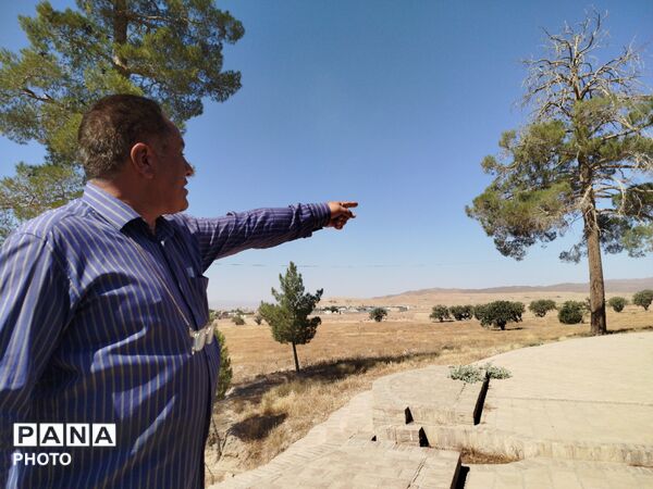 بازدید خبرنگاران پانا از باغ نشاط نیشابور 