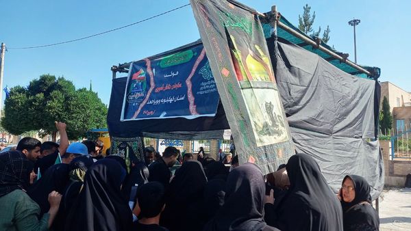 خدمت‌رسانی موکب سازمان دانش‌آموزی کهگیلویه و بویراحمد در پیاده‌روی جاماندگان اربعین