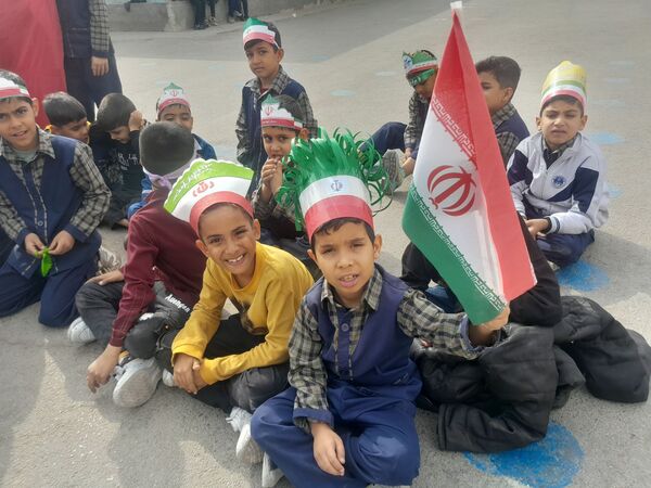 زنگ استکبار ستیزی در مدارس رضویه