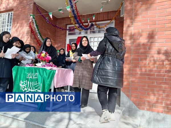 تقدیر از دانش آموزان معتکف دبیرستان مادر مهربان خلیل آباد