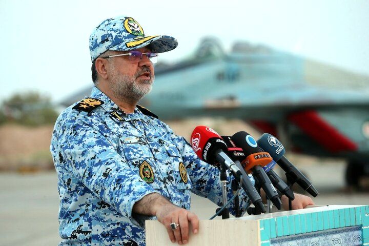 دشمن به‌دنبال تحریف ارزش‌های دینی و اسلامی است