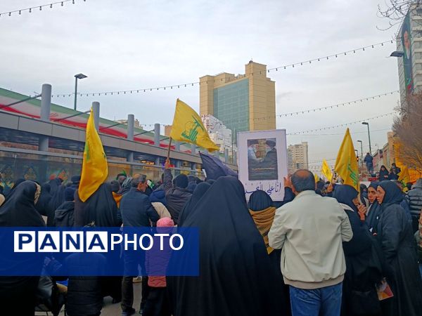 مراسم تشیع نمادین پیکر شهید سید حسن نصرالله در مشهد