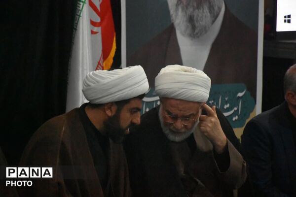 تجدید بیعت با رهبر در قروه