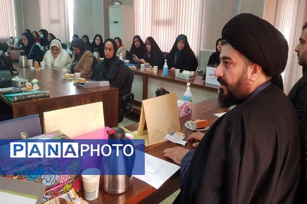 جلسه بصیرت افزایی 9 دی معاونین پرورشی رودهن