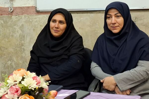 جلسه شورای دبیران در مدرسه جوادالائمه بهارستان ۲