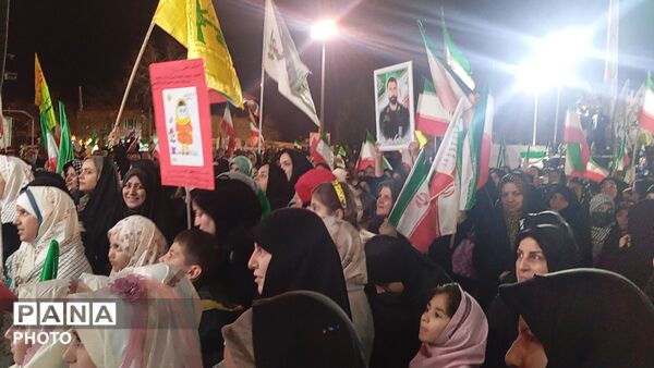 اجتماع باشکوه دختران و بانوان شهرستان قروه 