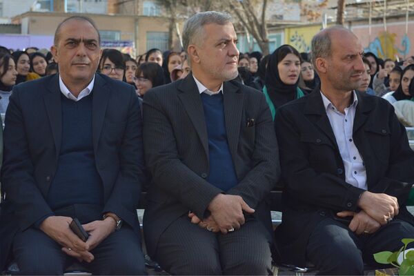 طنین زنگ انقلاب در بهارستان‌دو 