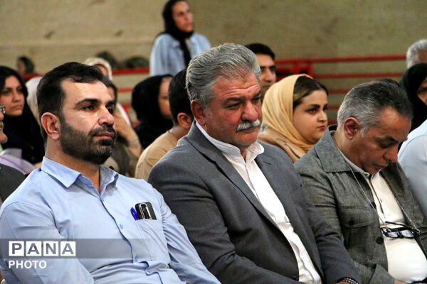 جلیل از ملی‌پوش هندبال قرچک پس از بازگشت از مسابقات قهرمانی آسیا