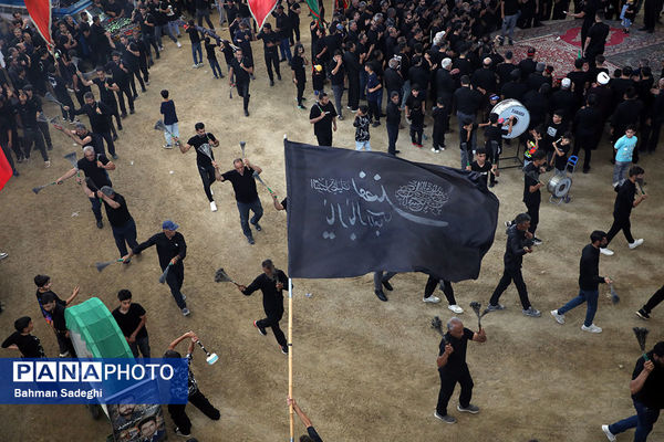 آیین سنتی توزیع نذری در روستای باغملک اصفهان