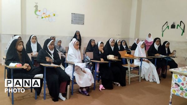 مسابقات قرآن، عترت و نماز مقطع ابتدایی در میناب