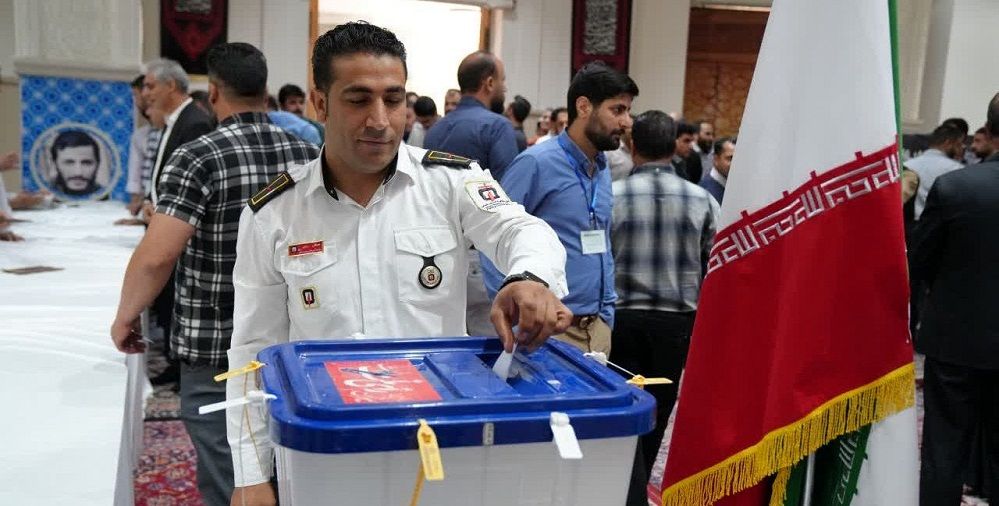 حضور پرشور مردم محمدشهرکرج‌ پای صندوق رای 