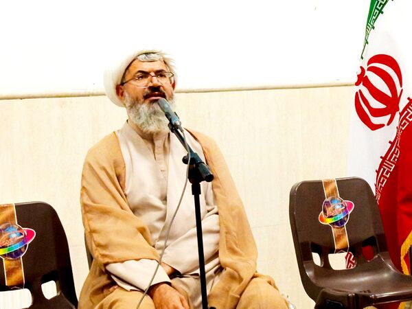 اعضای انجمن اسلامی با امام جمعه کاشمر دیدار کردند