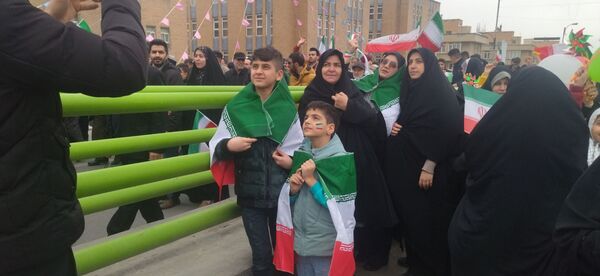حماسه ۲۲ بهمن در کبودرآهنگ؛ تجدید میثاق باشکوه مردم با انقلاب