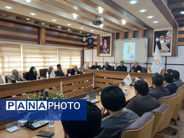 راه‌یافتن ۲۹‌معلم به مرحله نیمه‌نهایی دومین دوره جایزه‌معلم