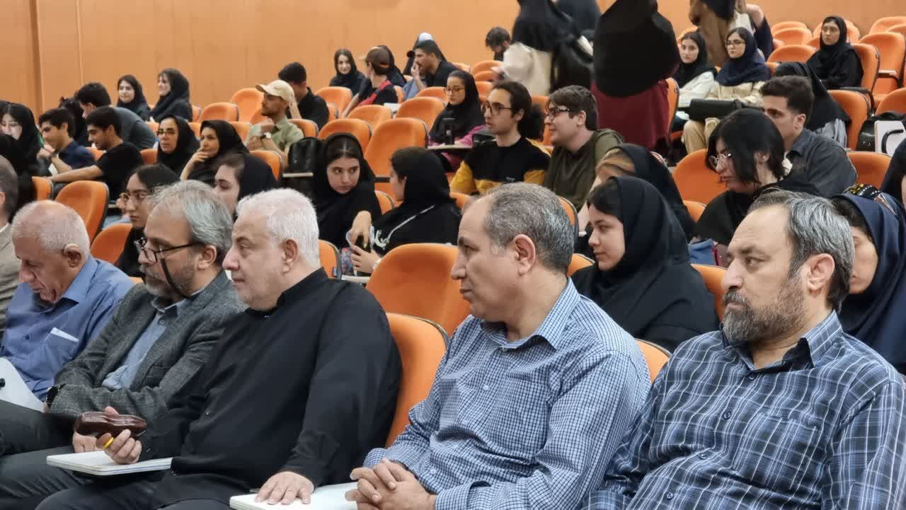 بزرگداشت پروفسور مریم میرزاخانی در دانشگاه آزاد واحد کرج