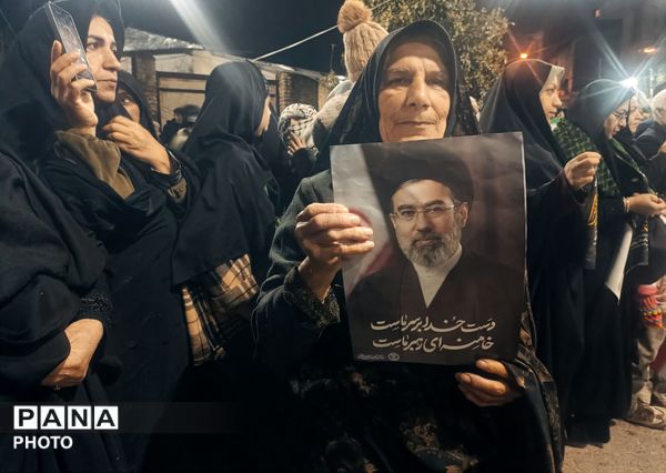 سفره افطاری خیابانی و تجمع منتقمین رهبر شهید در روستای ریحان‌آباد گلوگاه