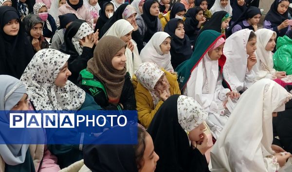 برنامه رویش آدینه با حضور دبستان دخترانه امام مهدی۲  در محمدشهر کرج