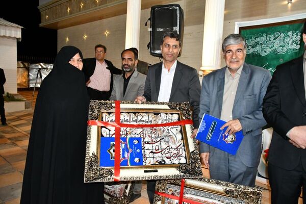 هفته‌ای برای ستایش دانایی؛ جشن معلمان در تالار ملک برگزار شد
