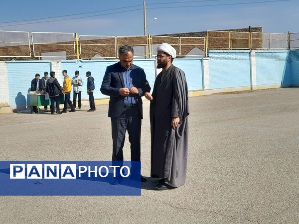 بازارچه کسب و کار مدرسه: فرصتی برای یادگیری و خلاقیت