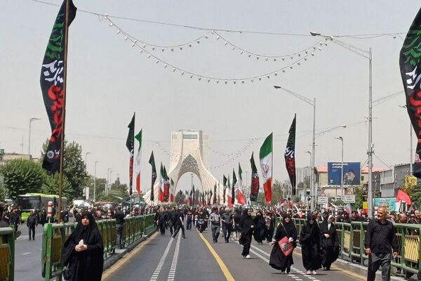 تشییع پیکر شهدای اقتدار در تهران ایران