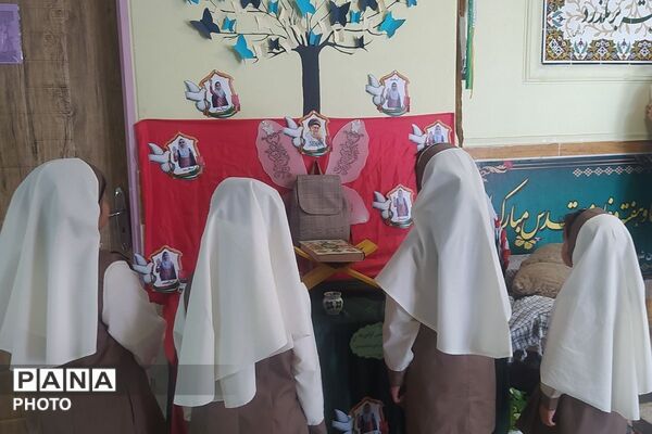 آغاز هفته دفاع مقدس در دبستان بنی‌هاشمی