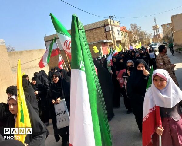 مادران و شکوفه‌های دستجرد در روز دختر به یاد میناب