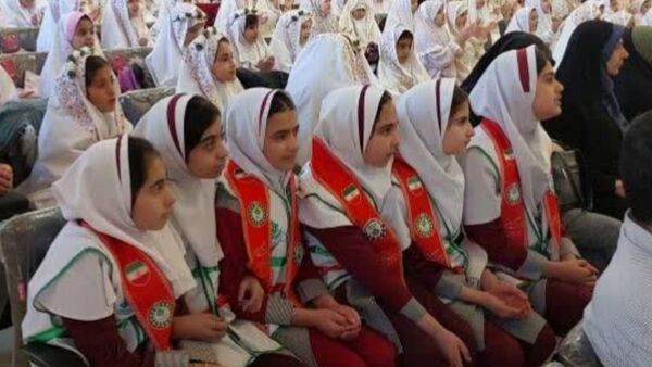 برگزاری هفتمین اجلاس سراسری نماز دانش‌آموزی در منطقه لاران