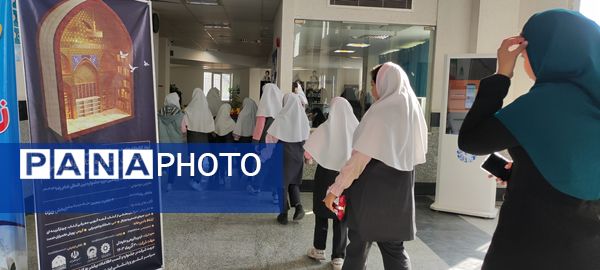 بازدید دانش آموزان دبستان محجبه از کتابخانه اندیشه شیروان