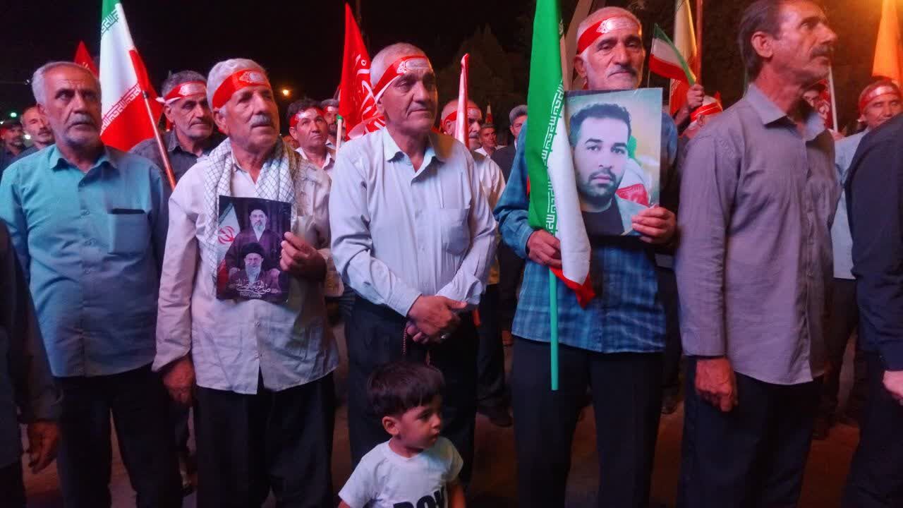 همزمان با سراسر کشور؛ صد و شصت و نهمین شب «بیعت با رهبری» در نورآباد