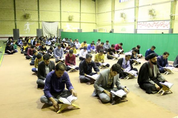 محفل قرآنی همراه با ضیافت افطاری