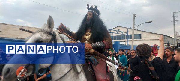 استقبال عزاداران حسینی از کاروان نمادین اسرای کربلا در قم